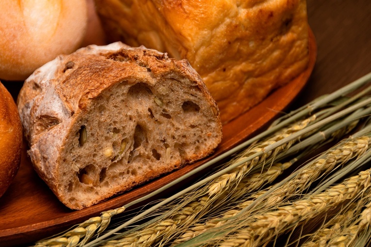 パンと小麦
