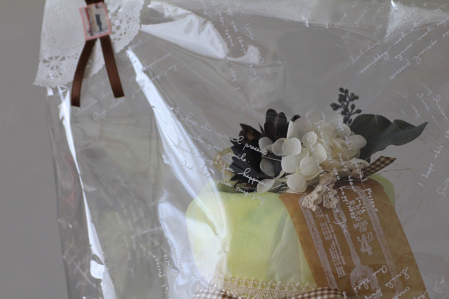 OPPシートに包まれたプレゼント