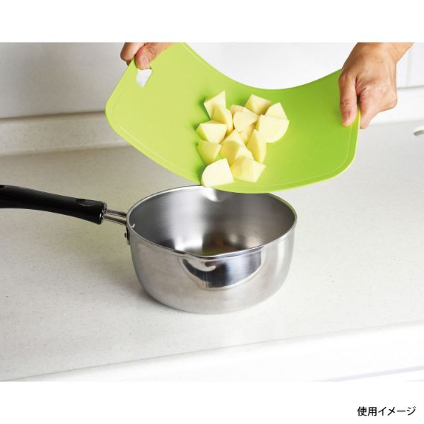 Colors抗菌プラス食洗機対応まな板M(イエロー)2 パール金属