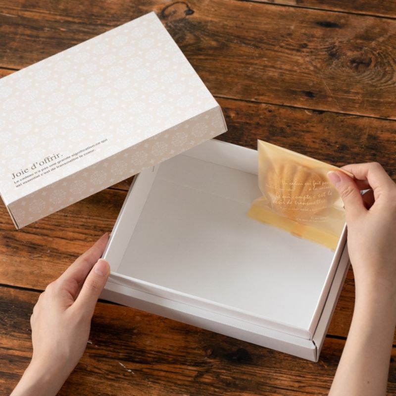 ギフト箱 ヨーロピアンギフトBOX クリーム-XS(10枚) ヘッズ