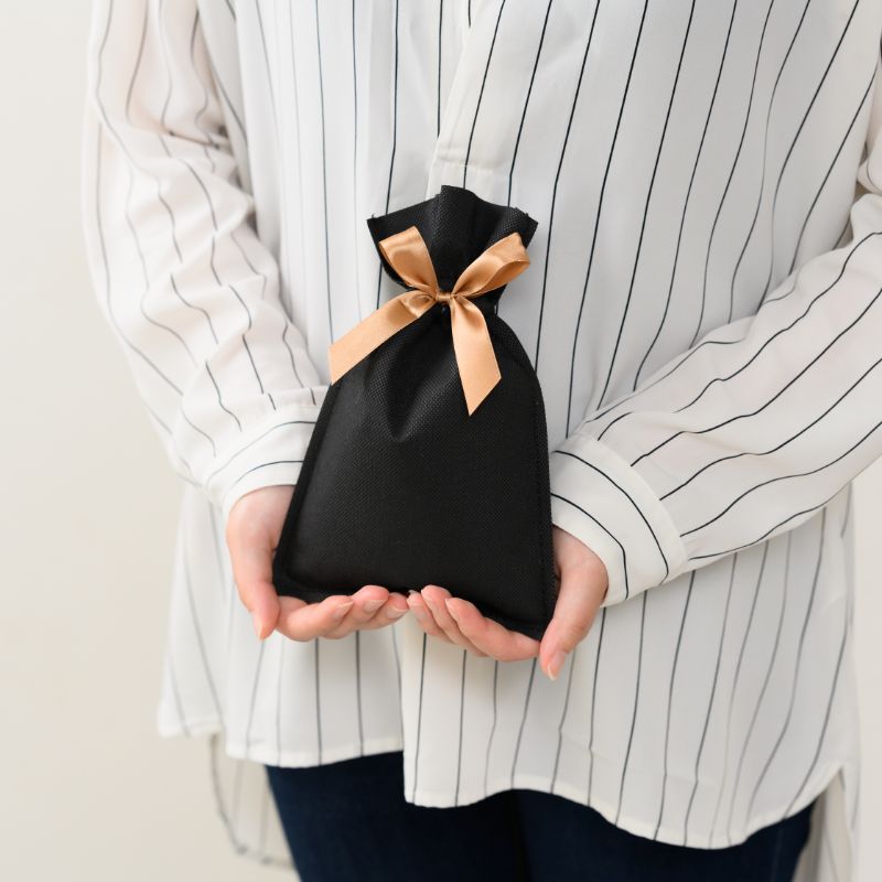 不織布袋 不織布リボン付バッグブラック-XS(10枚) ヘッズ