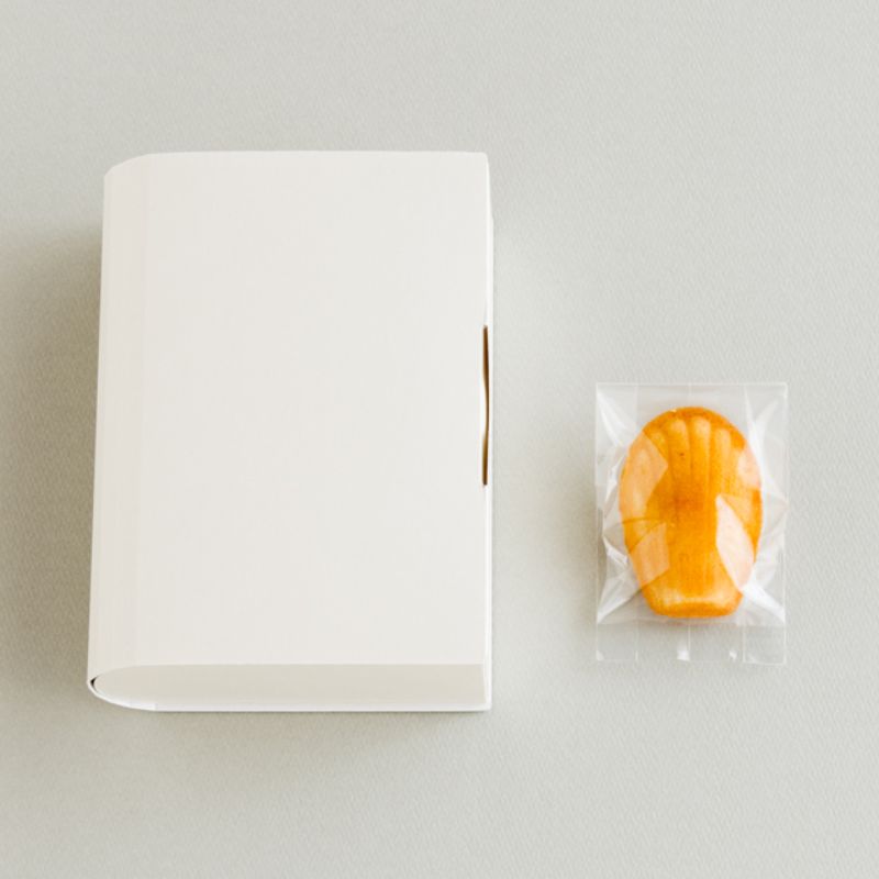 ギフト箱 無地ブック型ギフトBOXワイド オフホワイト-S(10枚) ヘッズ