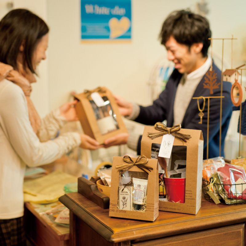 ギフト箱 カフェオレ窓付ギフトボックス-S(10枚) ヘッズ