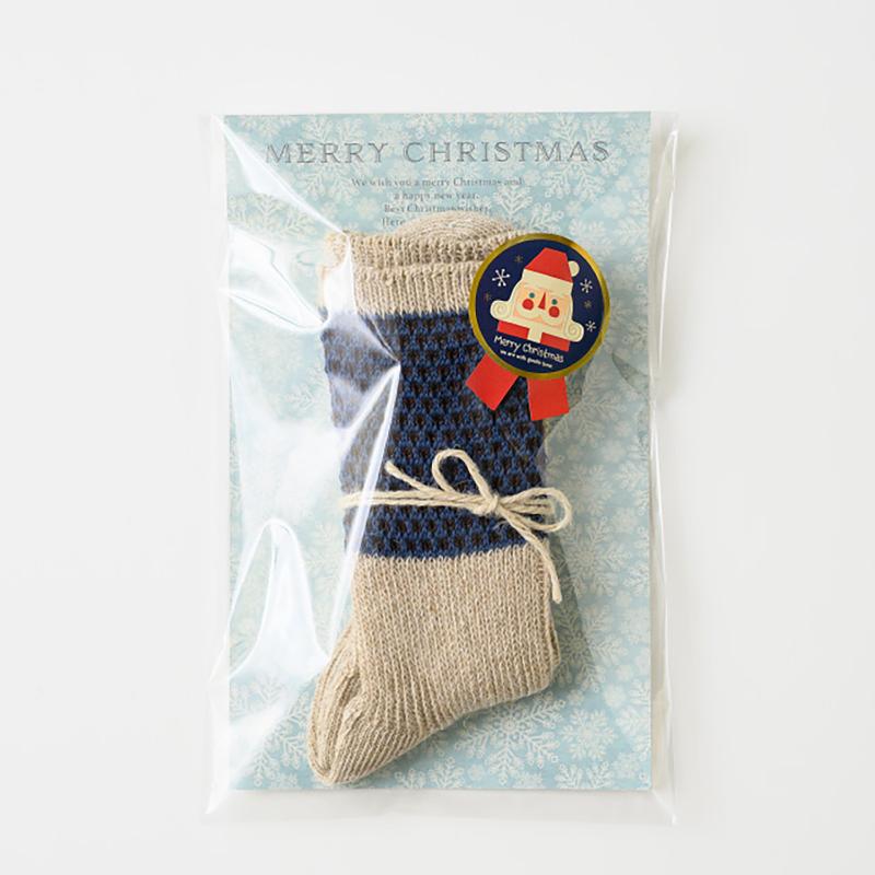 ギフト資材 XHK-1S クリスマス北欧リボン型シール-1(100枚) ヘッズ