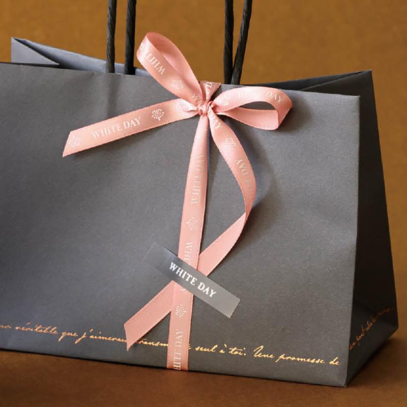 ギフト資材 WD-STR1 ホワイトデイサテンリボン-1(1巻) ヘッズ