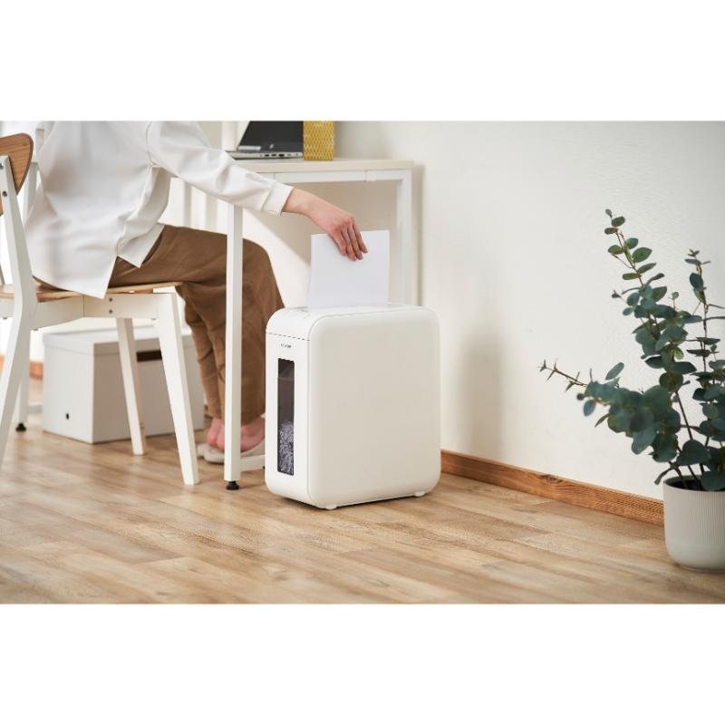 事務用品 パーソナルシュレッダーP6HCSV-W アイリスオーヤマ