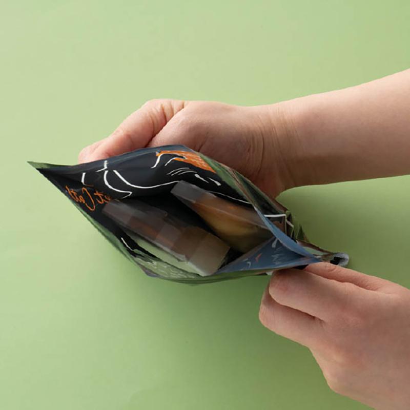 ラッピング用品 BLC-DZS ブラックキャットダイカットジップ付バッグ-S(30枚) ヘッズ