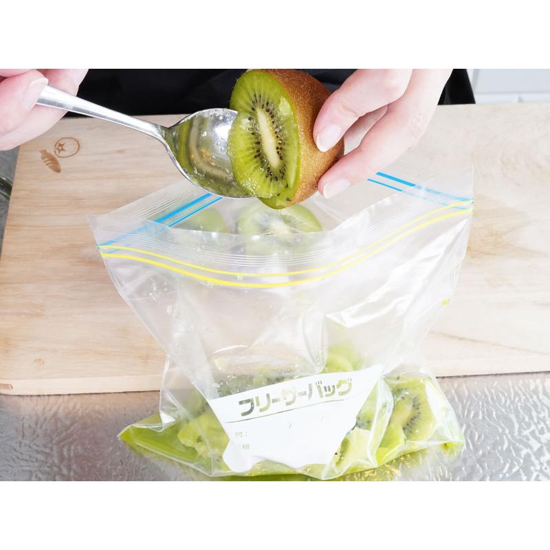 保存袋 スマートキッチン フリーザーバッグ 中 透明 15枚 0.06mm 日本サニパック
