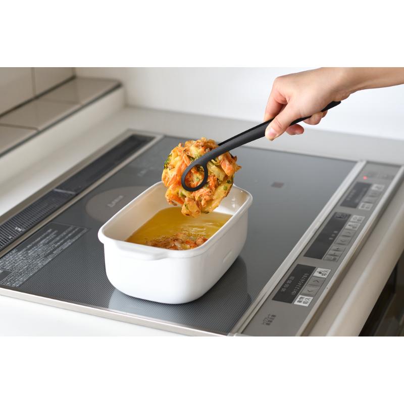 調理道具 あげものトングブラック AUT1445 オークス